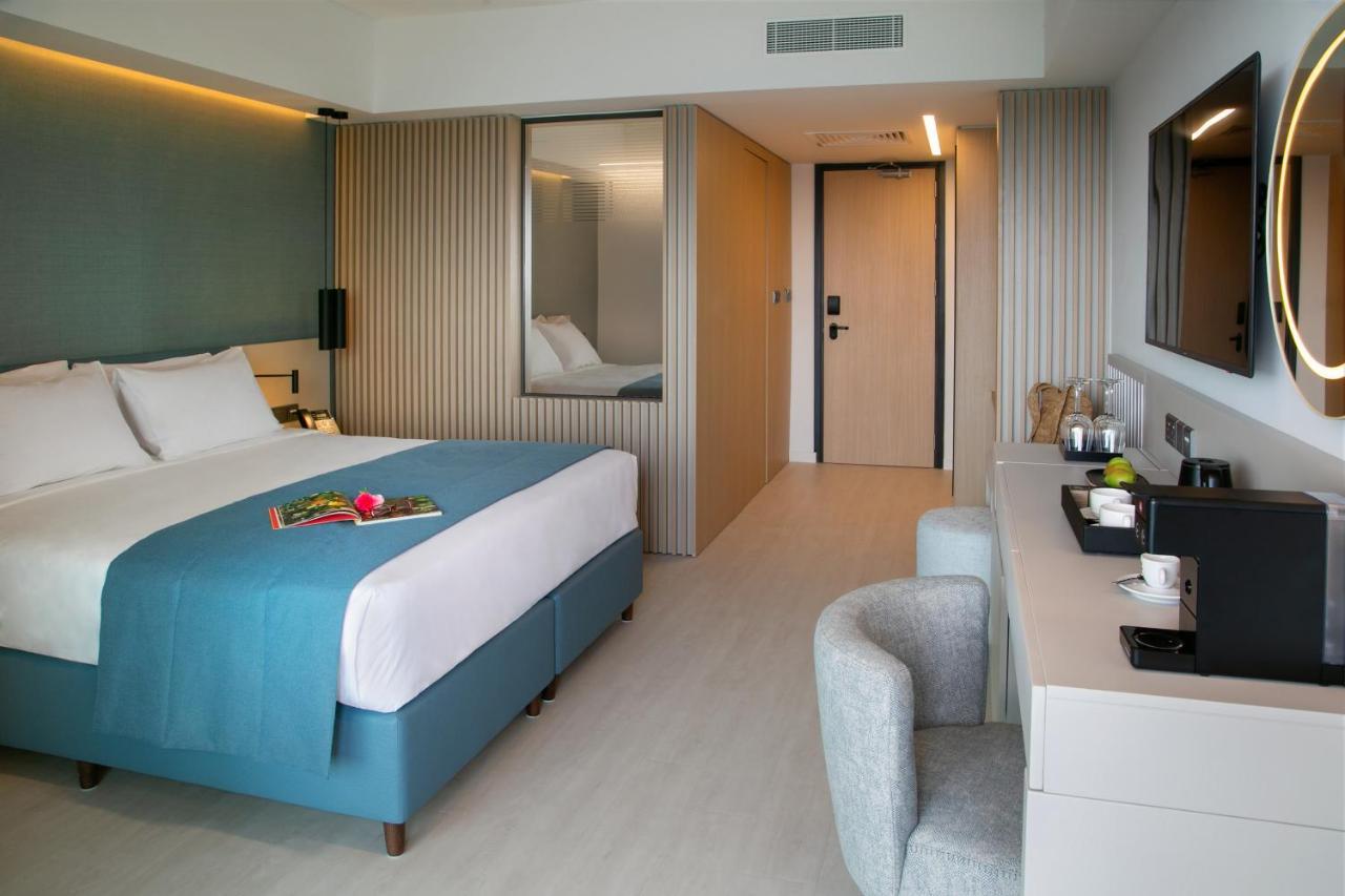Mercure Larnaca Beach Resort Buitenkant foto