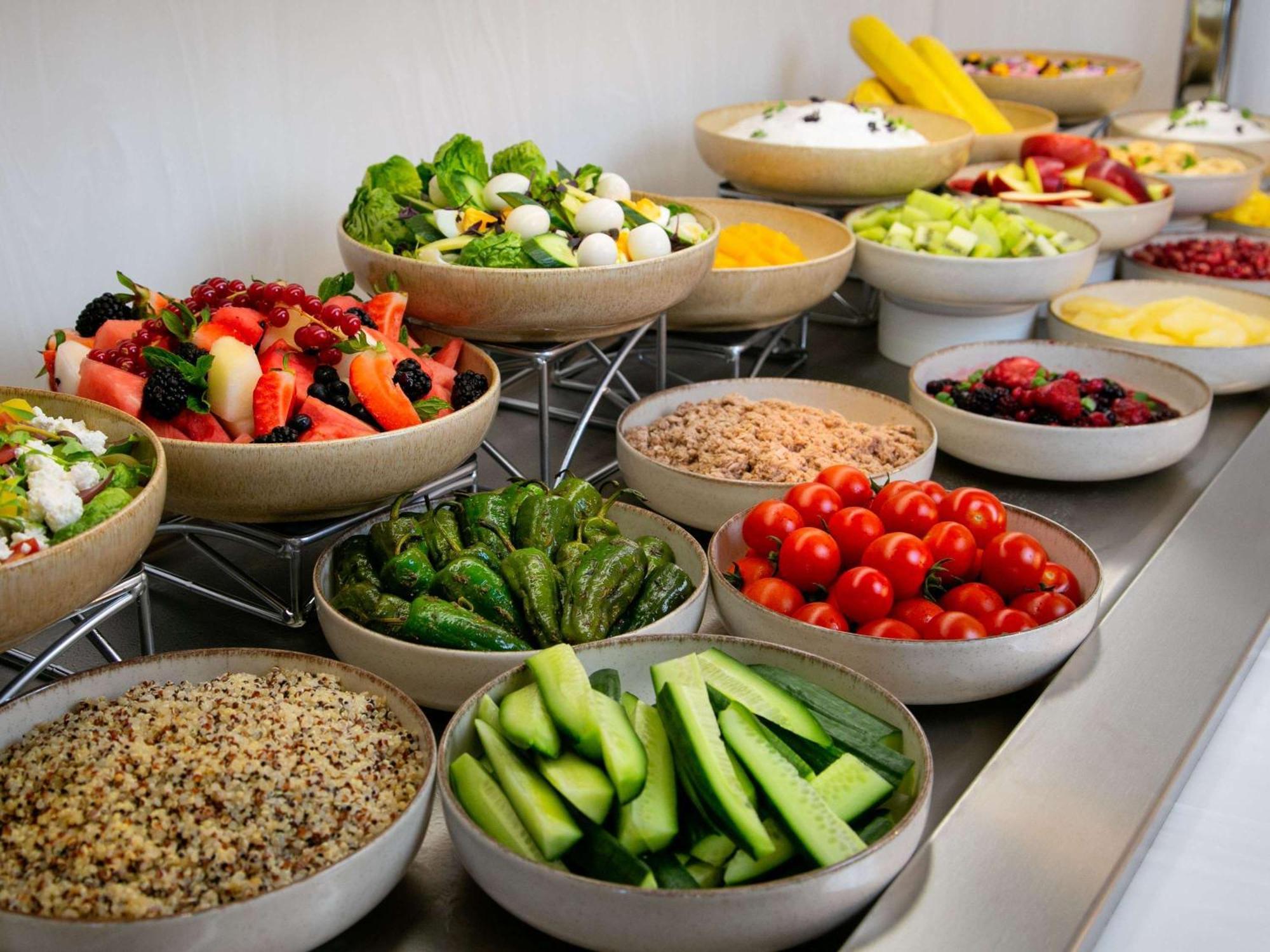 Mercure Larnaca Beach Resort Buitenkant foto