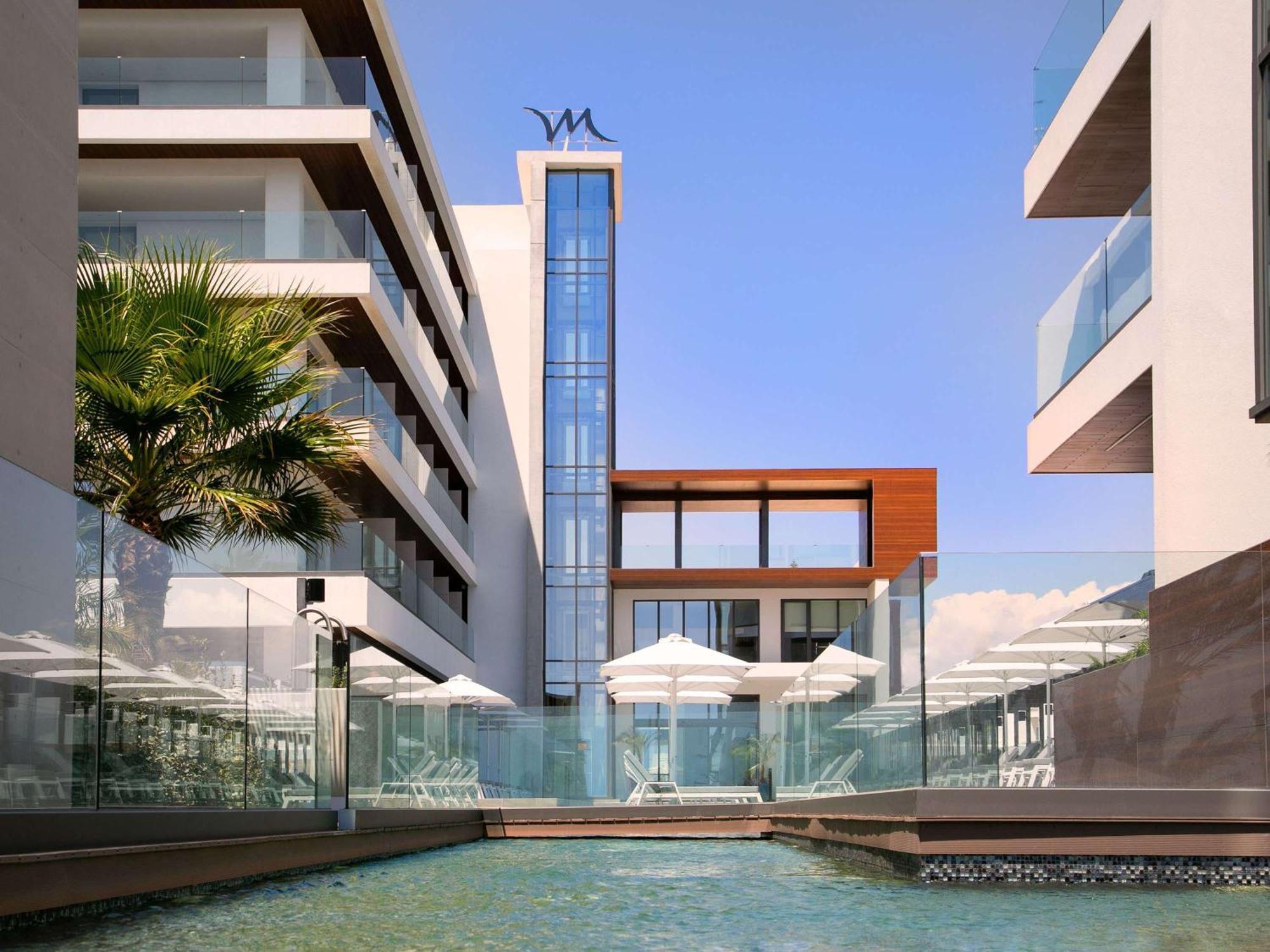 Mercure Larnaca Beach Resort Buitenkant foto